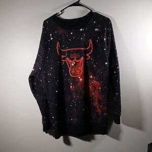 NBA Bulls Night Time Sky Polyester Sweatshirt XXL Red & Black